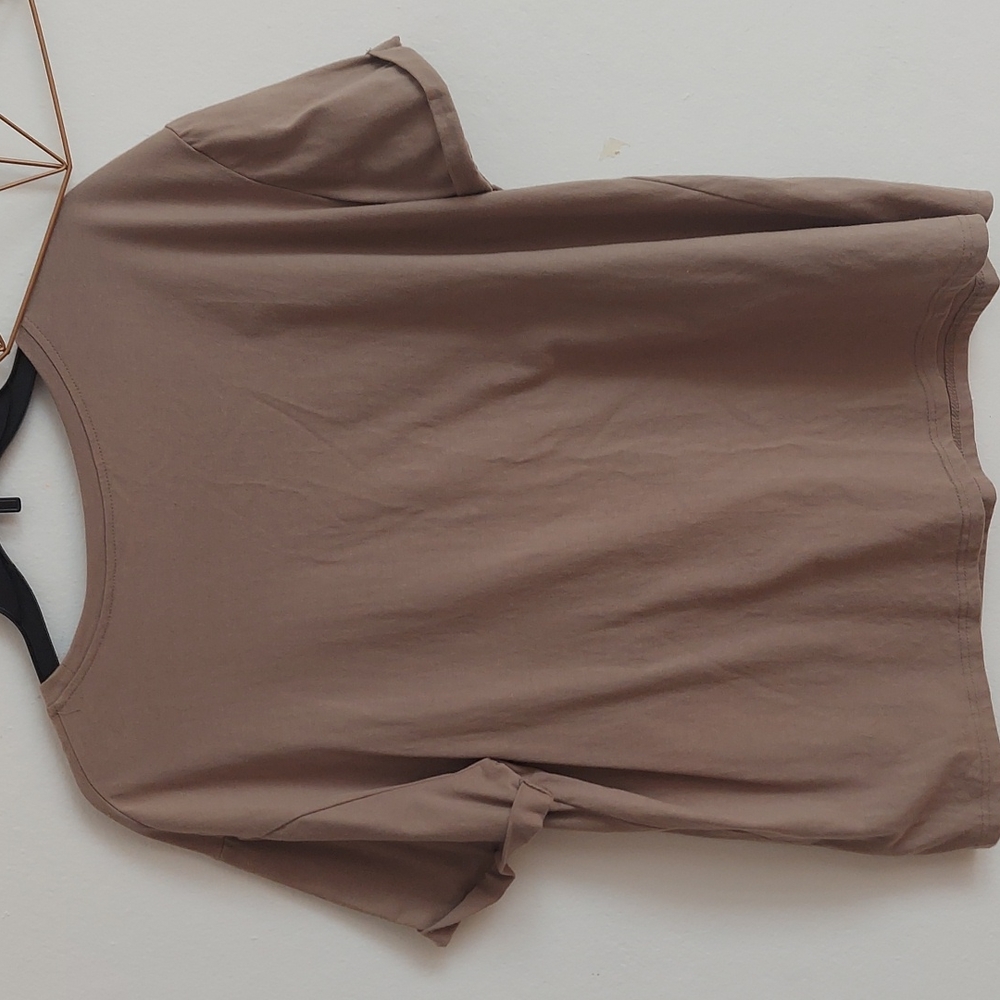 Zara Tee - Picture 4 of 4